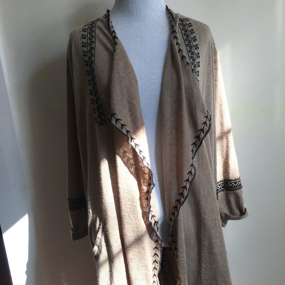Light Jacket long sleeves X-Large Polyester Brown and Dark Brown . .